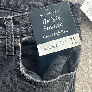 NWT Abercrombie & Fitch Curve Love 90s straight leg destroyed